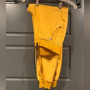 FIGS Zamora jogger scrubs size small mustard yellow gold